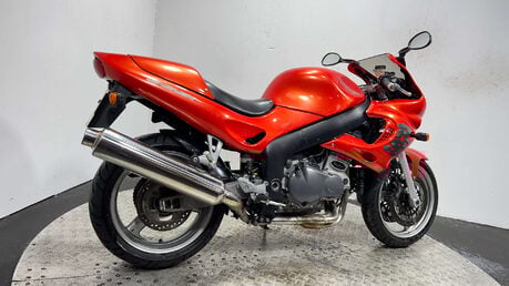 Triumph Sprint 2003 31K GOOD RUNNING CLEAN PROJECT BIKE COMMUTER 955CC 2