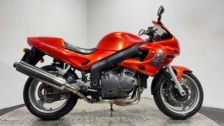 Triumph Sprint 2003 31K GOOD RUNNING CLEAN PROJECT BIKE COMMUTER 955CC 1