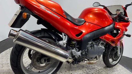 Triumph Sprint 2003 31K GOOD RUNNING CLEAN PROJECT BIKE COMMUTER 955CC 4