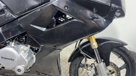 Lexmoto XTR 2014 RUNNING SPORTS BIKE PROJECT BIKE 125CC MANUAL LEARNER 23