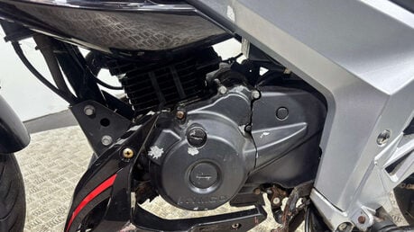 Kymco Visar 125 22K RUNNING PROJECT BIKE SPARES OR REPAIR 125CC NAKED BIKE 25