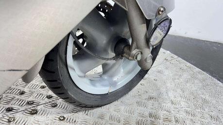 Yamaha Majesty 125 2004 YP125 32K PROJECT LARGE MAXI SCOOTER 125CC 27