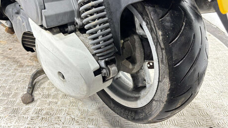 Yamaha Majesty 125 2004 YP125 32K PROJECT LARGE MAXI SCOOTER 125CC 24