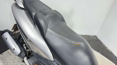 Yamaha Majesty 125 2004 YP125 32K PROJECT LARGE MAXI SCOOTER 125CC 16