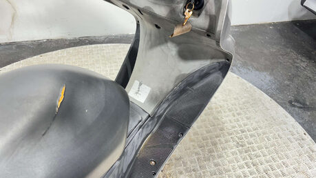 Yamaha Majesty 125 2004 YP125 32K PROJECT LARGE MAXI SCOOTER 125CC 17