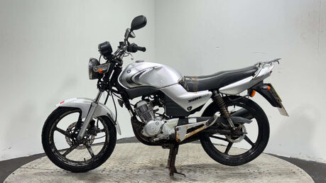 Yamaha YBR 125 2007 23K NON RUNNING COMMUTER PROJECT BIKE SPARES OR REPAIR 125CC 4