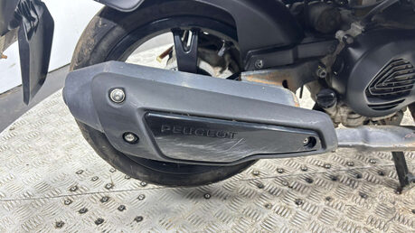 Peugeot Kisbee GT 2022 11K NON RUNNING PROJECT SCOOTER BIKE 50CC 4 STROKE AUTO 23