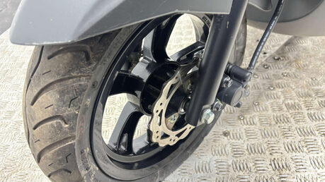 Peugeot Kisbee GT 2022 11K NON RUNNING PROJECT SCOOTER BIKE 50CC 4 STROKE AUTO 21