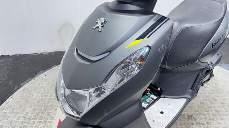 Peugeot Kisbee GT 2022 11K NON RUNNING PROJECT SCOOTER BIKE 50CC 4 STROKE AUTO 17