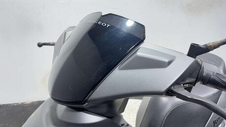 Peugeot Kisbee GT 2022 11K NON RUNNING PROJECT SCOOTER BIKE 50CC 4 STROKE AUTO 11