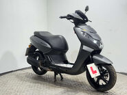 Peugeot Kisbee GT 2022 11K NON RUNNING PROJECT SCOOTER BIKE 50CC 4 STROKE AUTO 2