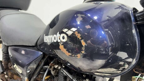 Lexmoto ZSB 2016 8k non running project bike spares or repair 125cc 28