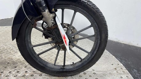 Lexmoto ZSB 2016 8k non running project bike spares or repair 125cc 25