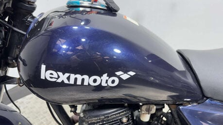 Lexmoto ZSB 2016 8k non running project bike spares or repair 125cc 26