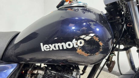 Lexmoto ZSB 2016 8k non running project bike spares or repair 125cc 31