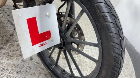 Lexmoto ZSB 2016 8k non running project bike spares or repair 125cc 21