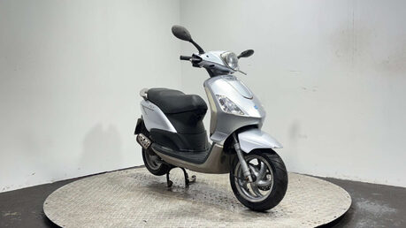 Piaggio Fly 2008 18k RUNNING PROJECT 50CC SCOOTER 4 STROKE BIKE AUTO 4