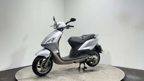 Piaggio Fly 2008 18k RUNNING PROJECT 50CC SCOOTER 4 STROKE BIKE AUTO 6