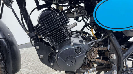 Ajs Tempest Scrambler 125 2018 9K NON RUNNER PROJECT BIKE SPARES OR REPAIR 125CC RETRO 28