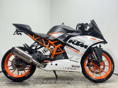 KTM RC 390 2016 14K GOOD RUNNING PROJECT BIKE SPARES OR REPAIR A2 390CC