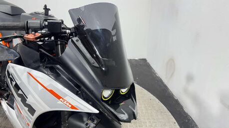 KTM RC 390 2016 14K GOOD RUNNING PROJECT BIKE SPARES OR REPAIR A2 390CC 26