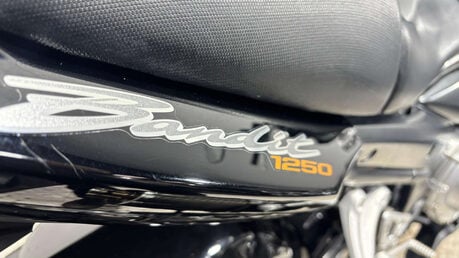 Suzuki Bandit 1250 GSF 2011 ONLY 13K WARRANTY MOT MEGA CLEAN EXAMPLE 1250CC NAKED 29