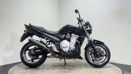 Suzuki Bandit 1250 GSF 2011 ONLY 13K WARRANTY MOT MEGA CLEAN EXAMPLE 1250CC NAKED 1