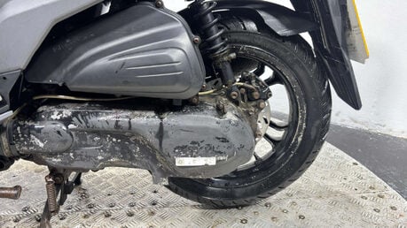 SYM Jet 14 LC 2019 30K 200CC RUNNING PROJECT SCOOTER SPARES OR REPAIR 11