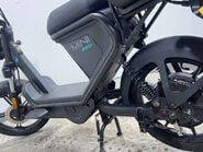 Keeway E-Zi Mini ELECTRIC SCOOTER RIDE AT 16 PROJECT BIKE 50CC EBIKE 17