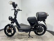 Keeway E-Zi Mini ELECTRIC SCOOTER RIDE AT 16 PROJECT BIKE 50CC EBIKE 4