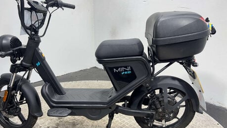 Keeway E-Zi Mini ELECTRIC SCOOTER RIDE AT 16 PROJECT BIKE 50CC EBIKE 7