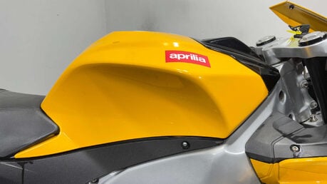 Aprilia RS 2016 14K GOOD RUNNING PROJECT BIKE SPARES OR REPAIR 125CC SPORT 16