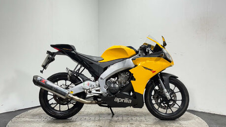 Aprilia RS 2016 14K GOOD RUNNING PROJECT BIKE SPARES OR REPAIR 125CC SPORT 1
