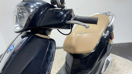 Piaggio Liberty 2019 41K NON RUNNING PROJECT BIKE SPARES OR REPAIR 125CC 15