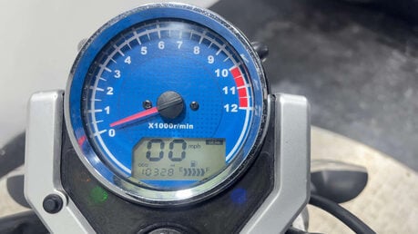 Lexmoto ZSB 2019 10K RUNNING PROJECT BIKE 125CC LEARNER BIKE 10