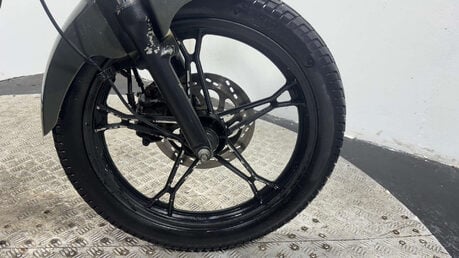 Lexmoto ZSB 2019 10K RUNNING PROJECT BIKE 125CC LEARNER BIKE 28