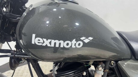 Lexmoto ZSB 2019 10K RUNNING PROJECT BIKE 125CC LEARNER BIKE 30