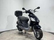 Piaggio Fly 2005 17K NON RUNNING PROJECT SCOOTER SPARES OR REPAIR BIKE 125CC 2