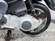 Piaggio Fly 2005 17K NON RUNNING PROJECT SCOOTER SPARES OR REPAIR BIKE 125CC 8