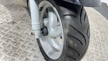 Piaggio Fly 2005 17K NON RUNNING PROJECT SCOOTER SPARES OR REPAIR BIKE 125CC 18