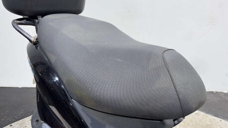 Piaggio Fly 2005 17K NON RUNNING PROJECT SCOOTER SPARES OR REPAIR BIKE 125CC 20