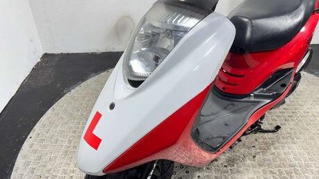 Yamaha Vity 2010 17K NON RUNNING PROJECT BIKE SPARES OR REPAIR 125CC 21