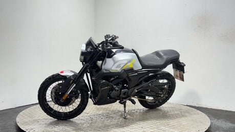 Zontes ZT ZT125 2023 9K RUNNING PROJECT SPARES OR REPAIR 125CC 5