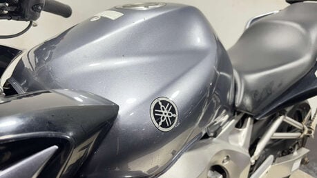 Yamaha FZ 2006 24K GOOD RUNNING PROJECT BIKE SPARES OR REPAIR 600CC 22