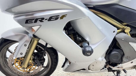 Kawasaki Er ER6 2006 19K GOOD RUNNING PROJECT BIKE SPARES OR REPAIR 650CC A2 18