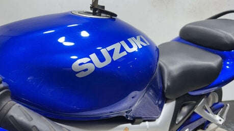 Suzuki SV650 2001 20K GOOD RUNNING LIGHT A2 PROJECT BIKE SPARES OR REPAIR 650CC 23