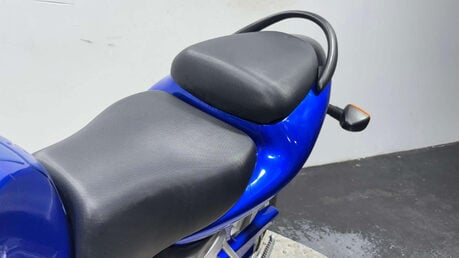 Suzuki SV650 2001 20K GOOD RUNNING LIGHT A2 PROJECT BIKE SPARES OR REPAIR 650CC 30