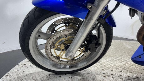 Suzuki SV650 2001 20K GOOD RUNNING LIGHT A2 PROJECT BIKE SPARES OR REPAIR 650CC 18