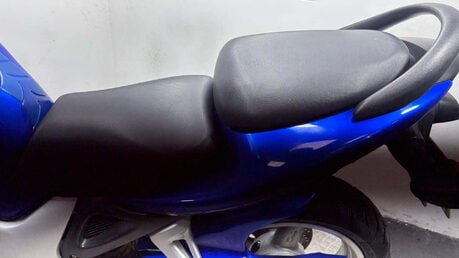 Suzuki SV650 2001 20K GOOD RUNNING LIGHT A2 PROJECT BIKE SPARES OR REPAIR 650CC 29