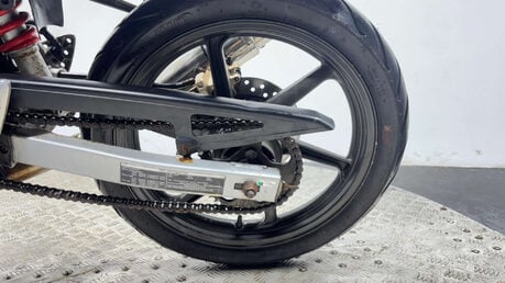 Honda CBR 2005 11K GOOD RUNNING PROJECT BIKE SPARES OR REPAIR 125CC SPORTS BIKE 31